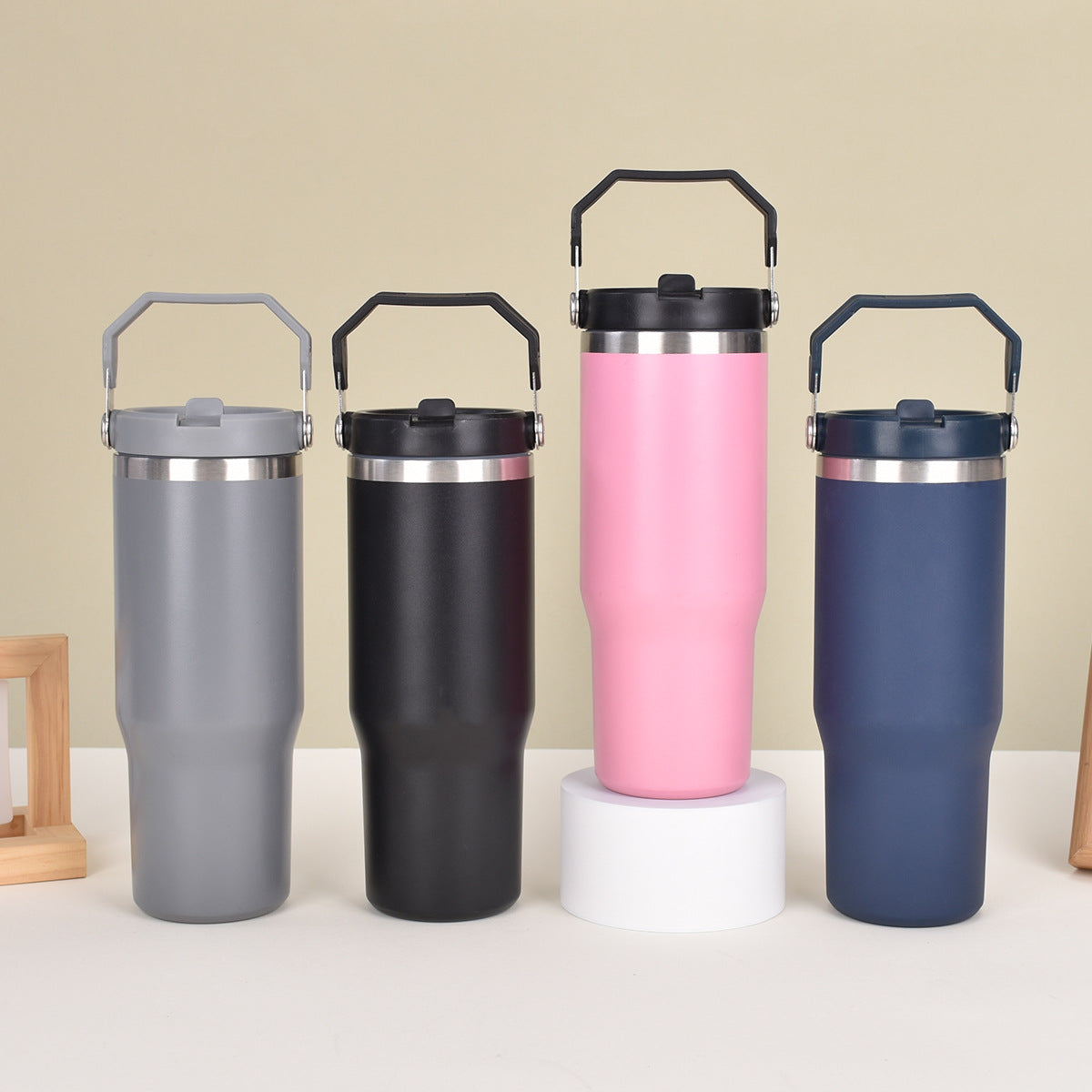 900ml Durable Stainless Steel Large Capacity Tumbler